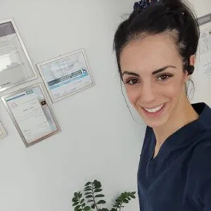 Χειρουργός Οδοντίατρος Χολαργός Αγρότη Χρύσα